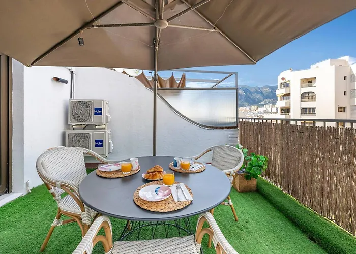 Apartman Modern 1 Bedroom Apartment, Steps From The Sea & Downtown Marbella