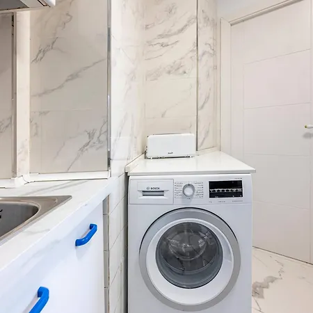 Lejlighed Modern 1 Bedroom Apartment, Steps From The Sea & Downtown