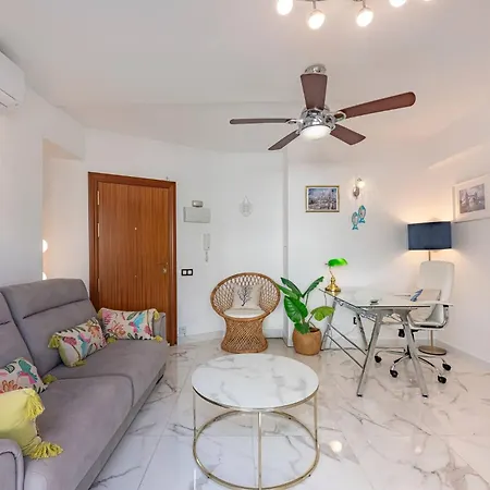 Modern 1 Bedroom Apartment, Steps From The Sea & Downtown Appartement