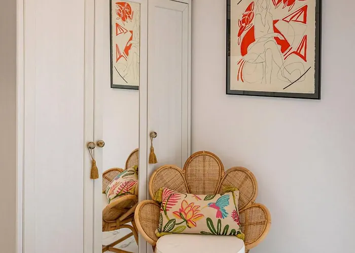 Apartmán Modern 1 Bedroom Apartment, Steps From The Sea & Downtown