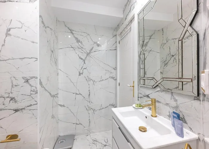 Apartmán Modern 1 Bedroom Apartment, Steps From The Sea & Downtown Marbella