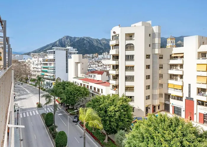 Apartmán Modern 1 Bedroom Apartment, Steps From The Sea & Downtown Marbella