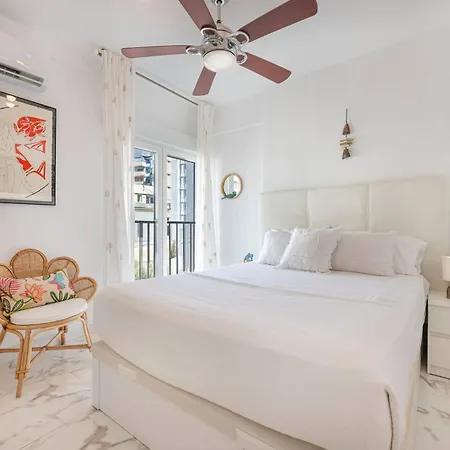 Modern 1 Bedroom Apartment, Steps From The Sea & Downtown Appartamento *